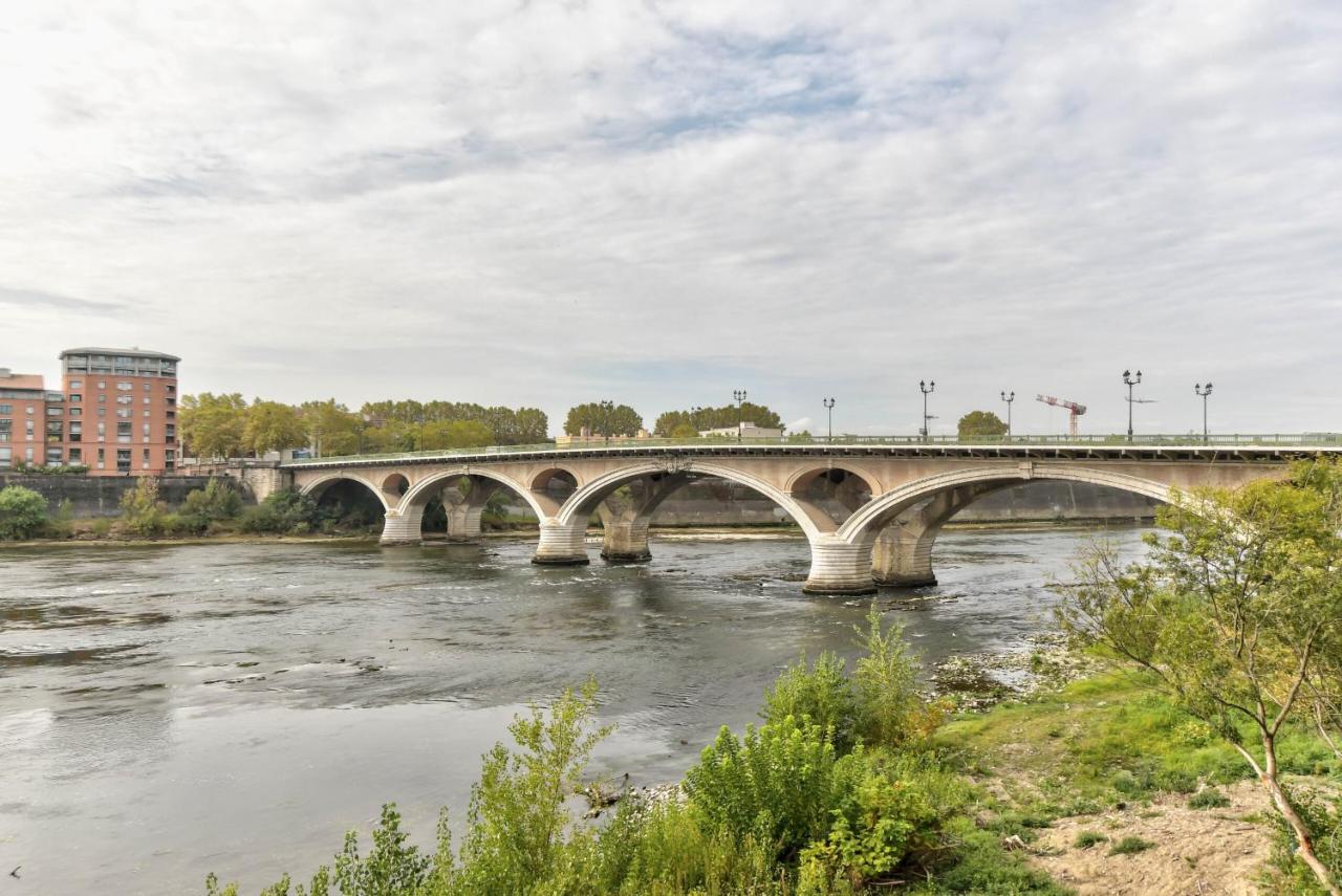 Appartement Standing A Toulouse En Centre Ville Luaran gambar
