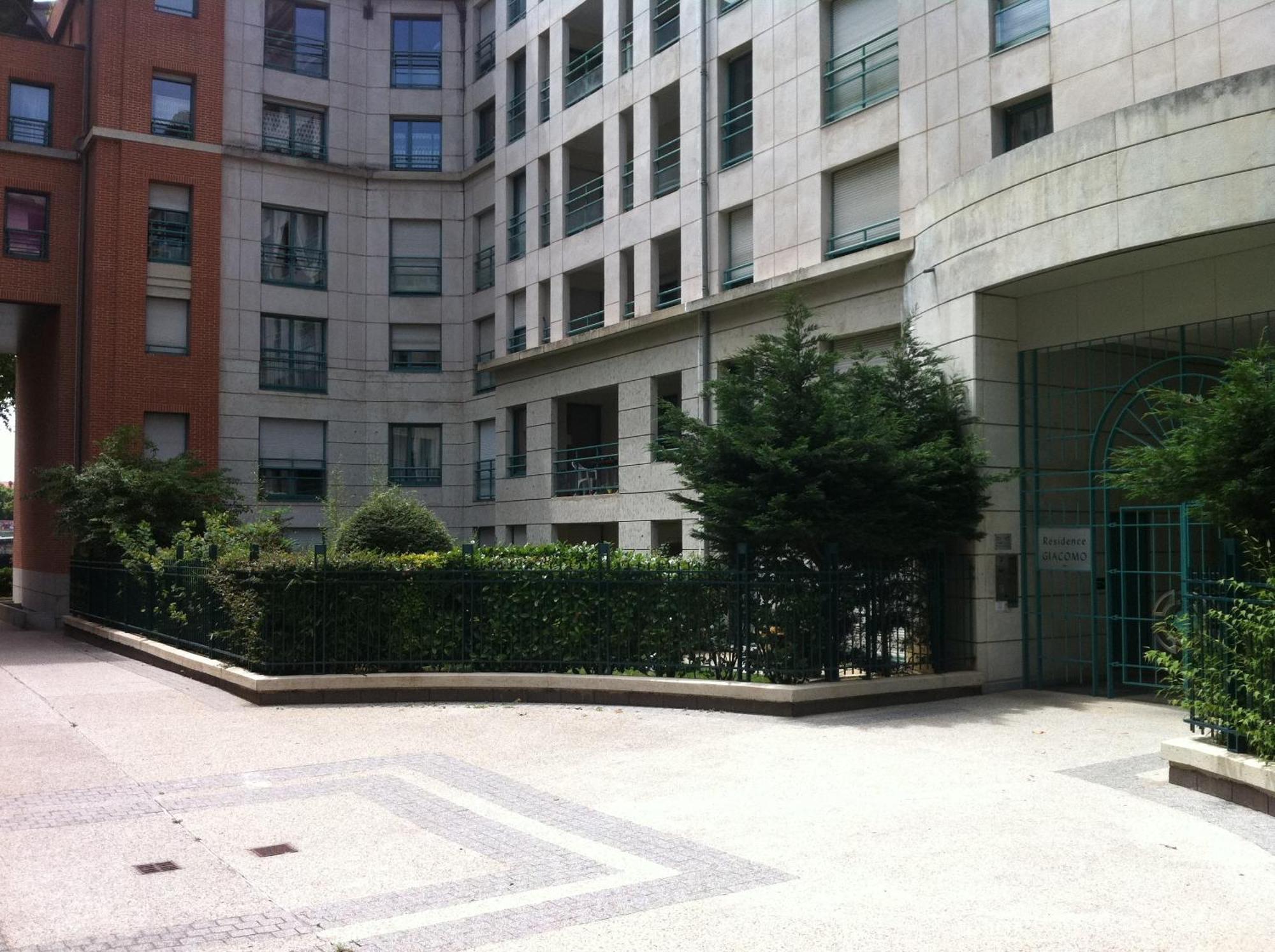 Appartement Standing A Toulouse En Centre Ville Luaran gambar